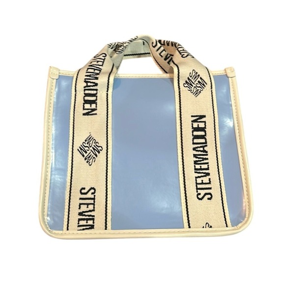 Steve Madden Handbags - Steve Madden blue purse with strap